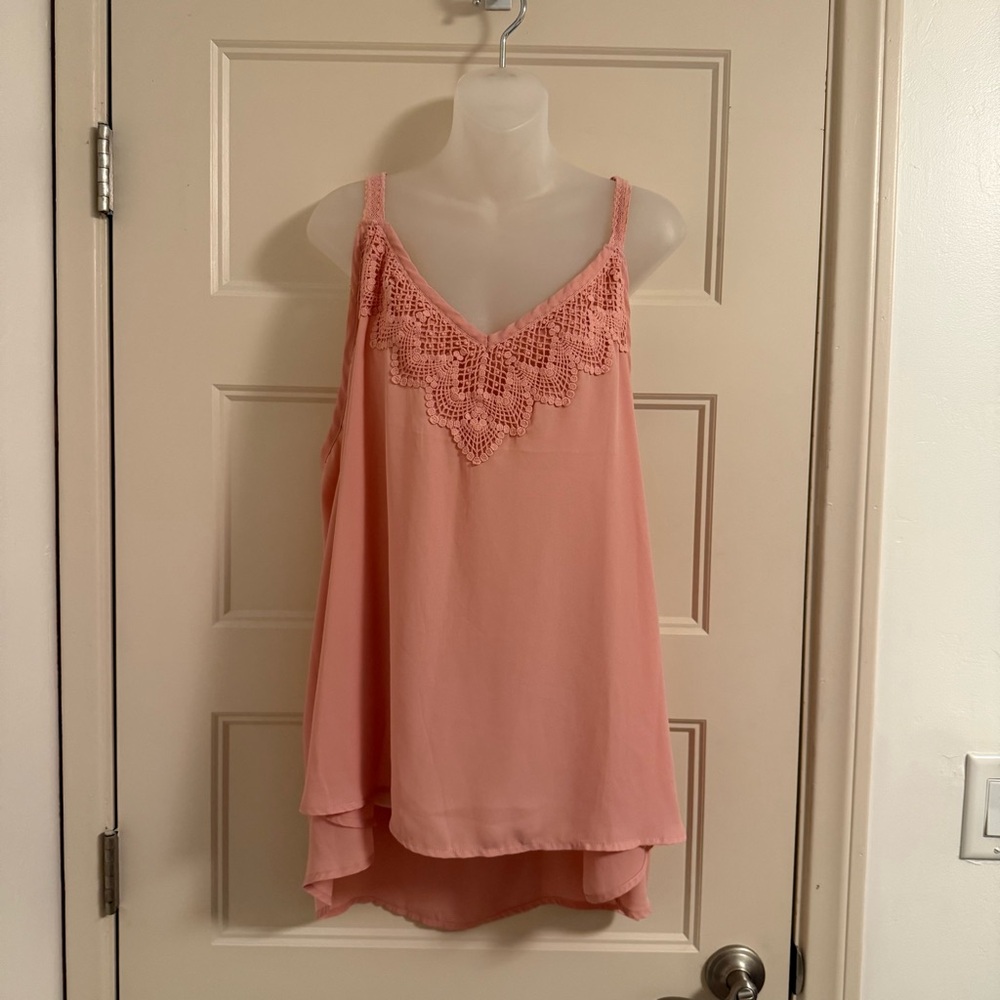 ⭐️ 5 for $25. Torrid top